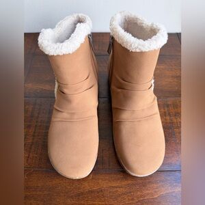 Earth Boots Womens Size 7.5M Brown Faux Fur Ankle Zip Warm Comfort Shoes Eric